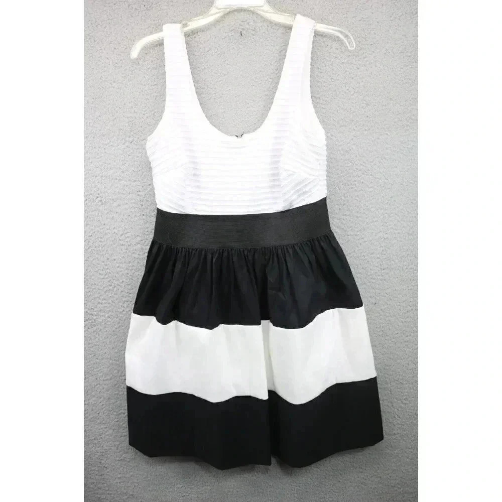 Jackie Jon New York Women's Dress-Size 10-Fit & Flare Party Dress